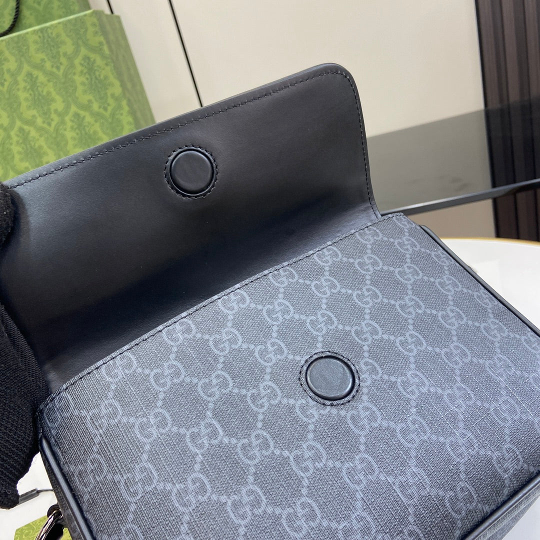 GG axelväska